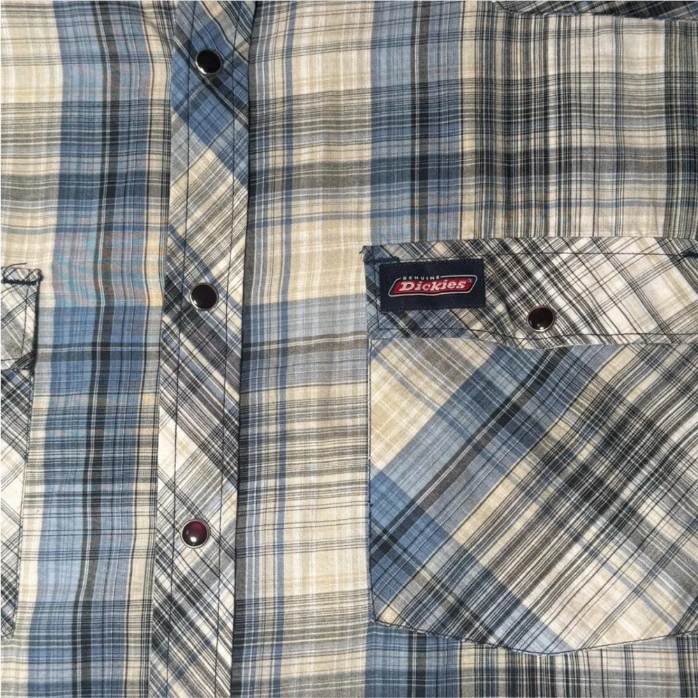 DICKIES Short Sleeve Plaid Pearl Snap Shirt. Men’s XL - Picture 3 of 5